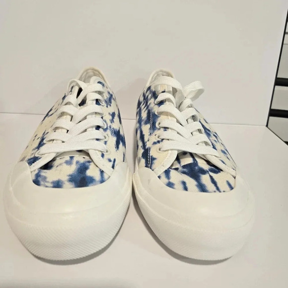 Dolce Vita Tie-Dye Canvas Sneakers – Casual and Trendy - Picture 6 of 13